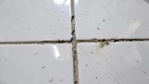 alternatywa dla płytek w łazience