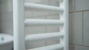 Jak odpowietrzyć grzejnik łazienkowy