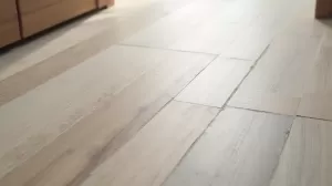 Jaka podłoga do łazienki